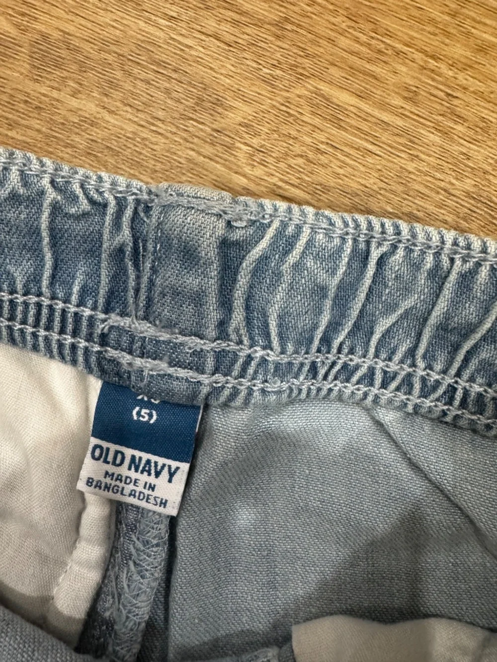Old Navy Boys Size 5 Light Wash Chambray Denim Pull-On Shorts